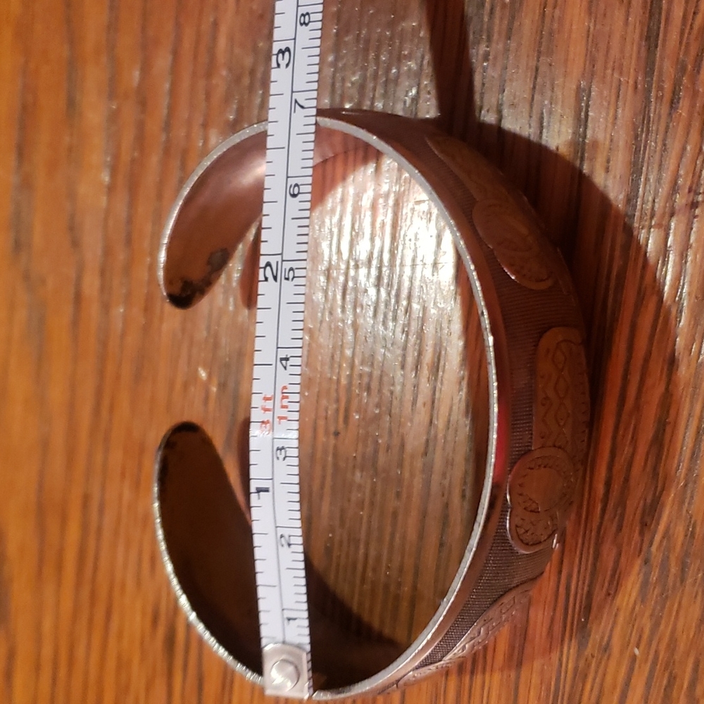 Silver elephants cuff bracelet
